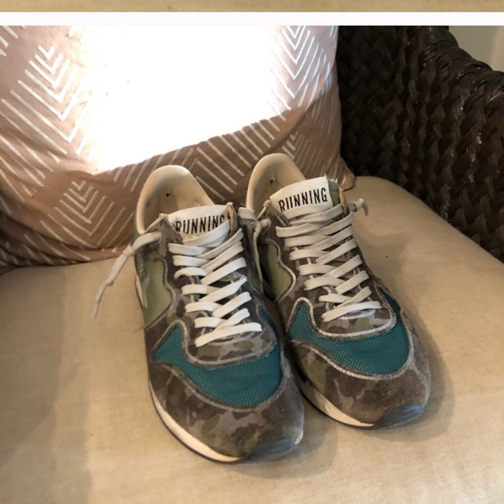 Golden goose